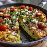 Gesunde Frühlings Gemüse Frittata