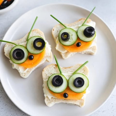 Süße Bienen-Sandwich-Häppchen